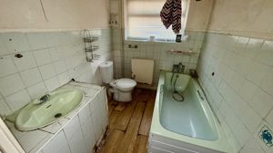 Photo 8- click for photo gallery